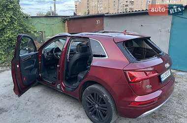 Внедорожник / Кроссовер Audi Q5 2017 в 