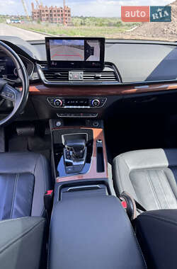 Внедорожник / Кроссовер Audi Q5 2020 в 