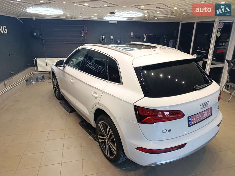 Внедорожник / Кроссовер Audi Q5 2018 в Нововолынске фото 20 Внедорожник / Кроссовер Audi Q5 2018 в Нововолынске