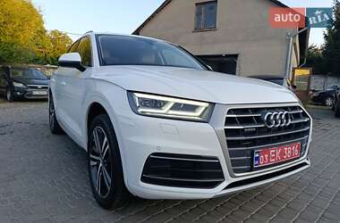 Внедорожник / Кроссовер Audi Q5 2018 в 
