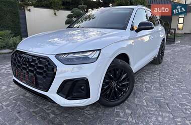 Внедорожник / Кроссовер Audi Q5 2023 в 