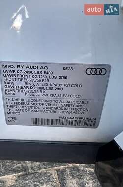 Внедорожник / Кроссовер Audi Q5 2023 в 