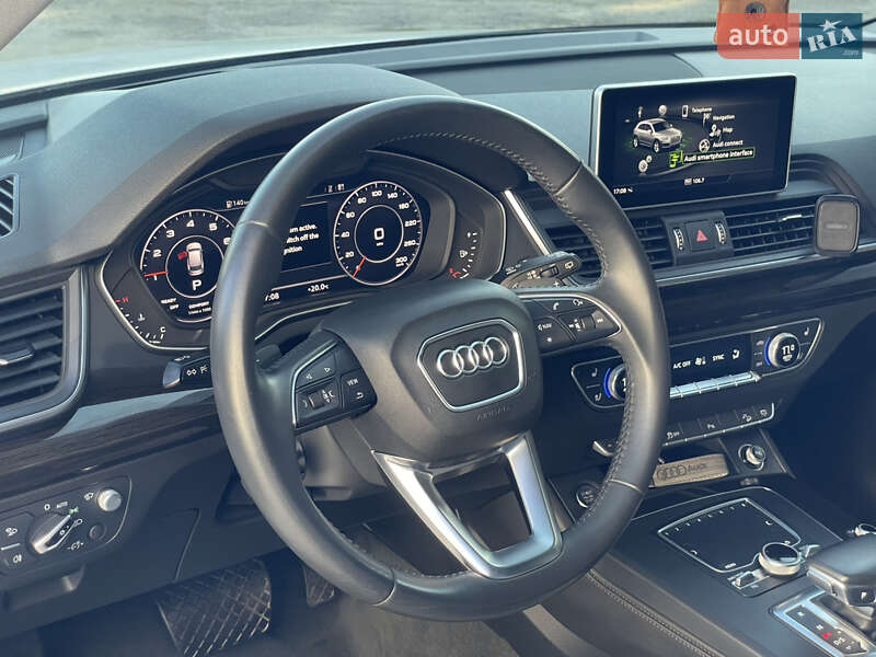 Позашляховик / Кросовер Audi Q5 2018 в Лубнах