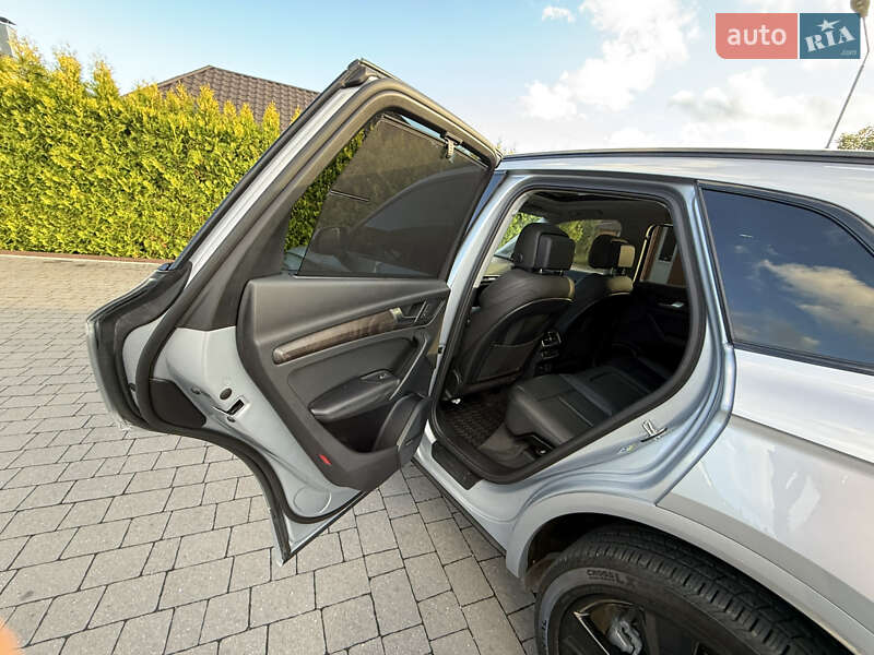 Внедорожник / Кроссовер Audi Q5 2018 в Стрые