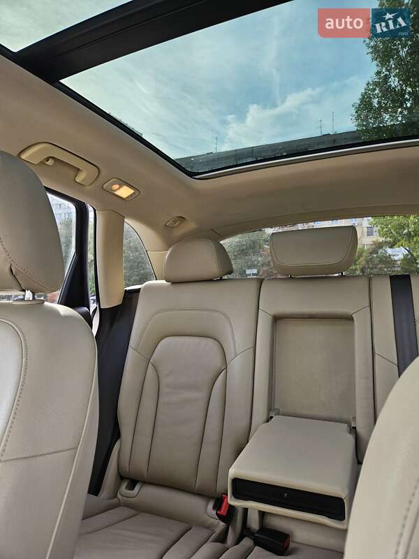 Внедорожник / Кроссовер Audi Q5 2012 в Одессе