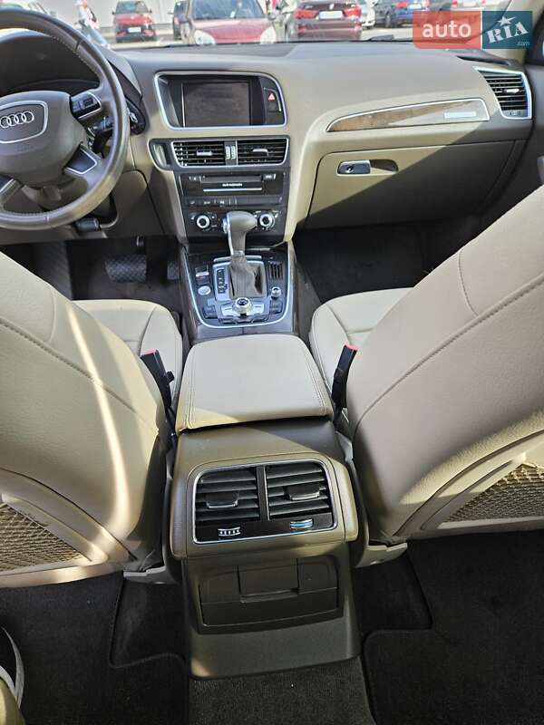 Внедорожник / Кроссовер Audi Q5 2012 в Одессе