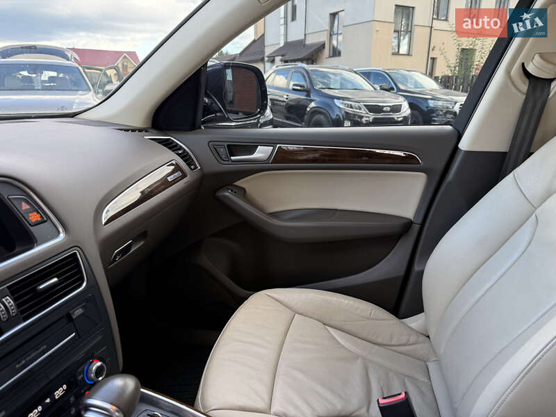 Внедорожник / Кроссовер Audi Q5 2015 в Стрые