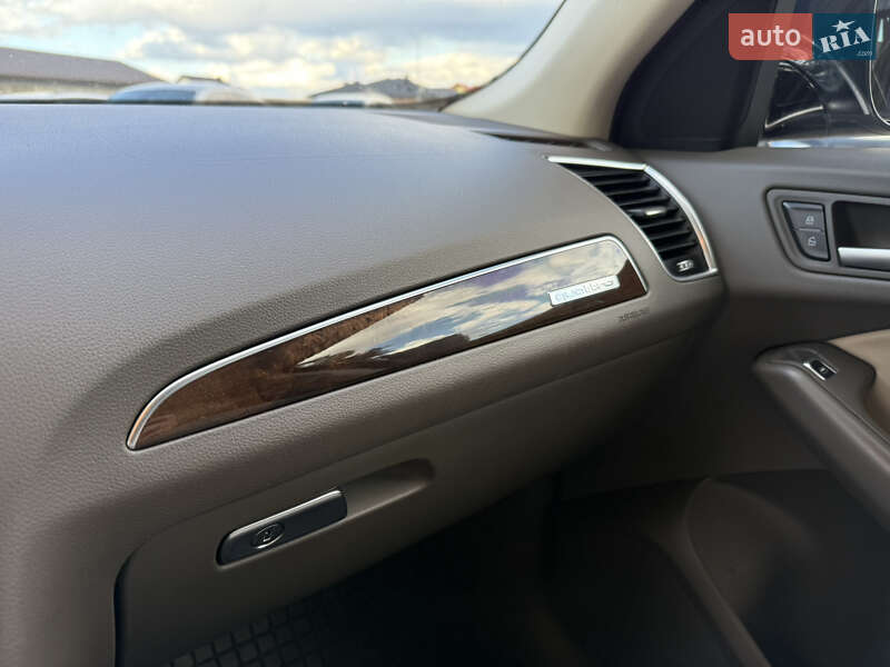 Внедорожник / Кроссовер Audi Q5 2015 в Стрые