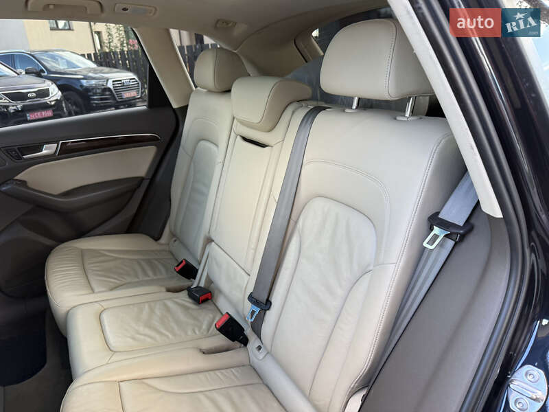 Внедорожник / Кроссовер Audi Q5 2015 в Стрые