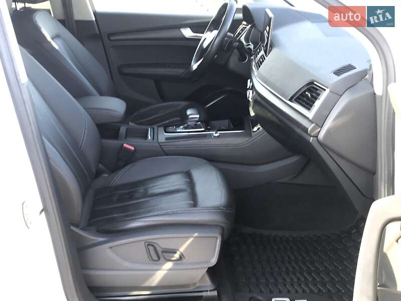 Позашляховик / Кросовер Audi Q5 2022 в Києві