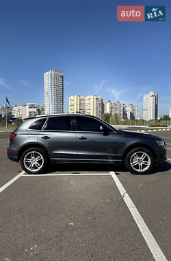 Внедорожник / Кроссовер Audi Q5 2016 в 