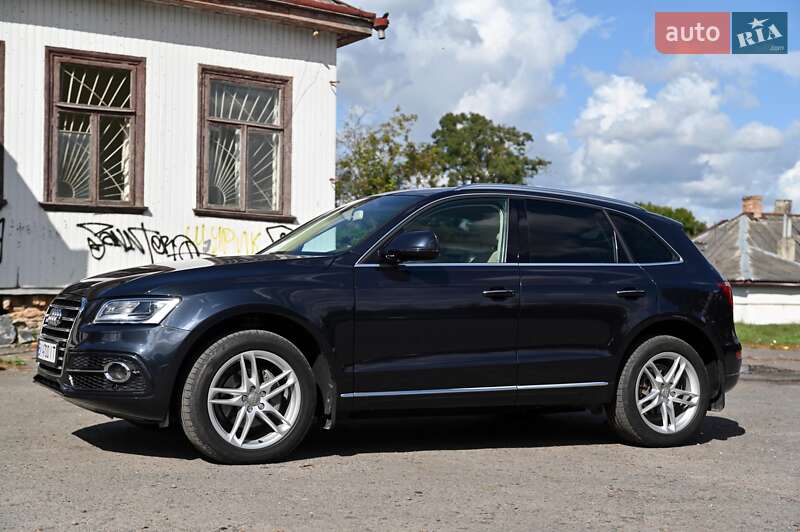 Внедорожник / Кроссовер Audi Q5 2016 в Дубно
