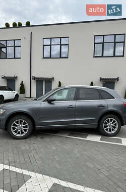 Внедорожник / Кроссовер Audi Q5 2012 в 