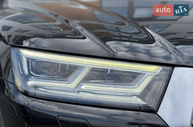 Внедорожник / Кроссовер Audi Q5 2017 в 