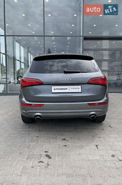 Позашляховик / Кросовер Audi Q5 2013 в 