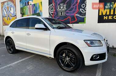 Позашляховик / Кросовер Audi Q5 2015 в 