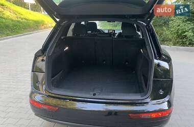 Внедорожник / Кроссовер Audi Q5 2020 в 