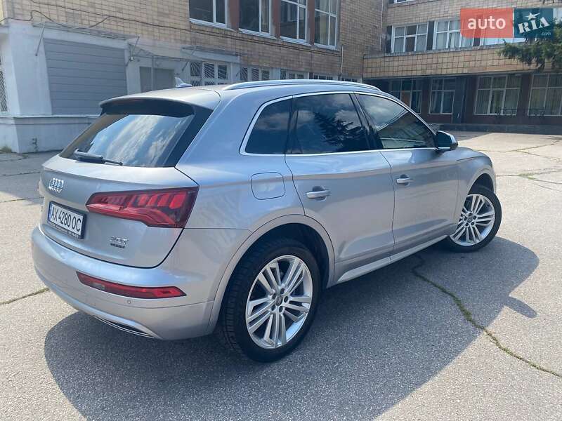 Внедорожник / Кроссовер Audi Q5 2018 в Харькове