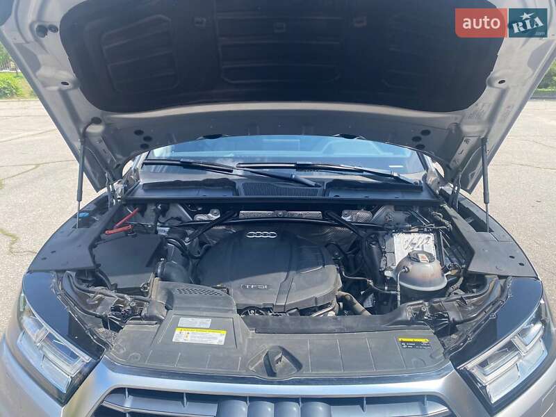 Внедорожник / Кроссовер Audi Q5 2018 в Харькове