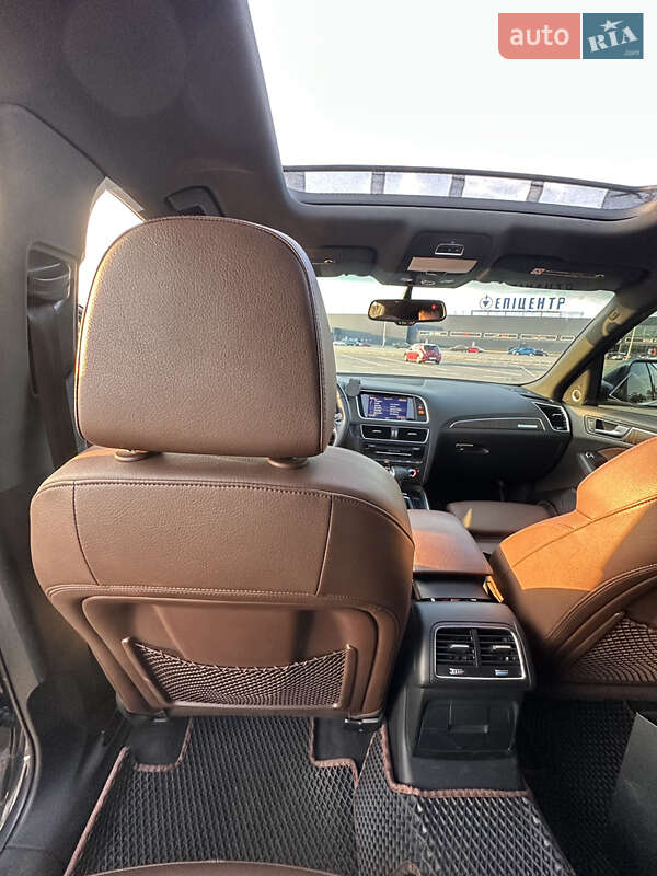 Позашляховик / Кросовер Audi Q5 2015 в Дніпрі