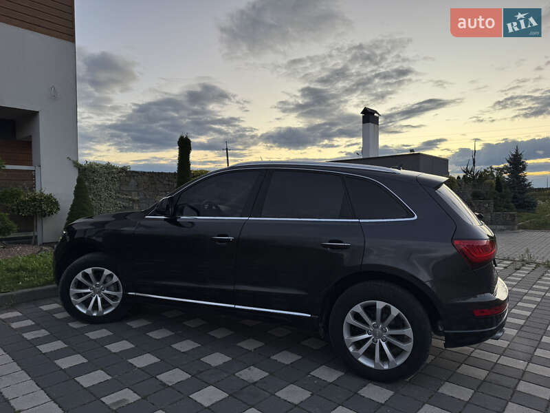 Позашляховик / Кросовер Audi Q5 2016 в Стрию