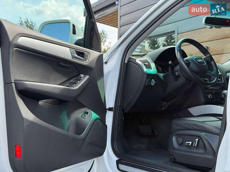 Внедорожник / Кроссовер Audi Q5 2014 в Ровно