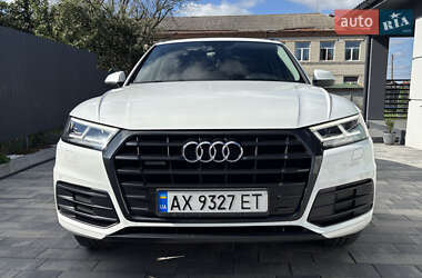 Позашляховик / Кросовер Audi Q5 2017 в Валках