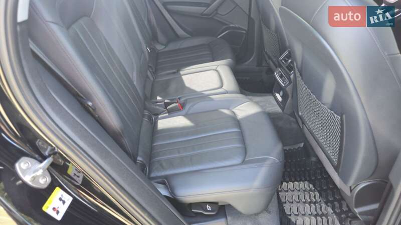 Внедорожник / Кроссовер Audi Q5 2018 в Луцке