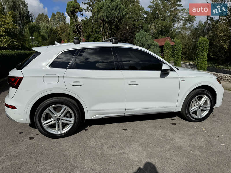 Внедорожник / Кроссовер Audi Q5 2020 в Тернополе