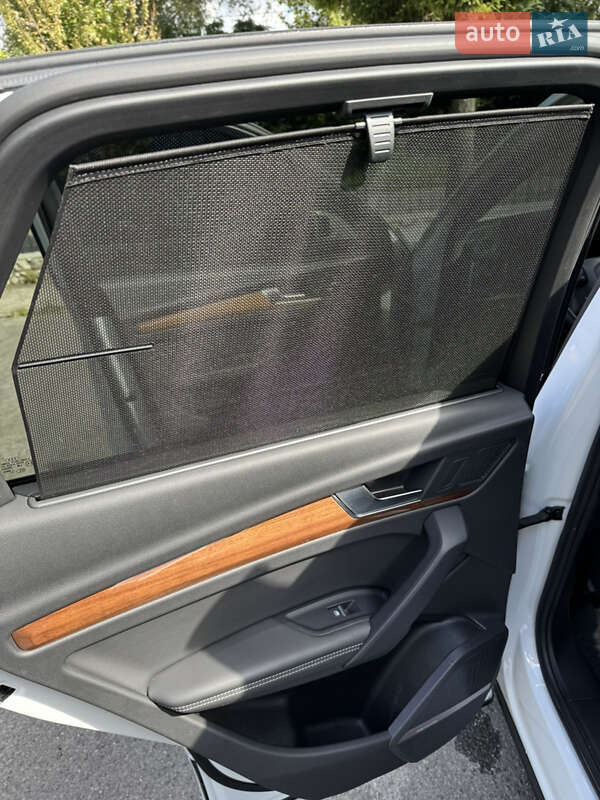 Внедорожник / Кроссовер Audi Q5 2020 в Тернополе