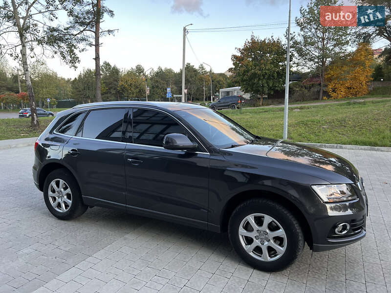 Внедорожник / Кроссовер Audi Q5 2013 в 