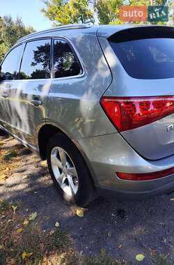 Позашляховик / Кросовер Audi Q5 2011 в 