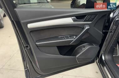 Внедорожник / Кроссовер Audi Q5 2021 в 