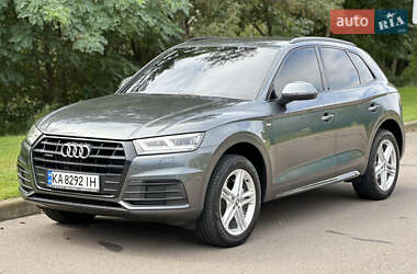 Внедорожник / Кроссовер Audi Q5 2019 в Киеве