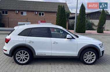 Внедорожник / Кроссовер Audi Q5 2016 в 