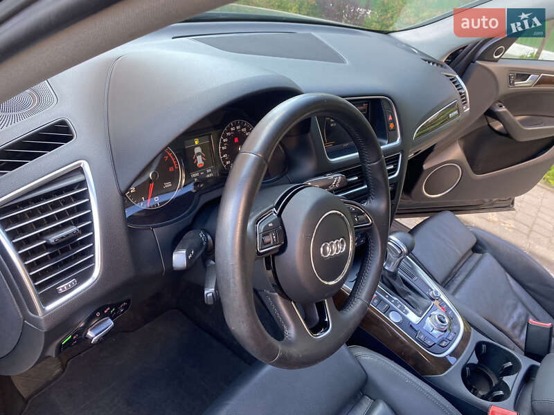 Внедорожник / Кроссовер Audi Q5 2013 в Луцке