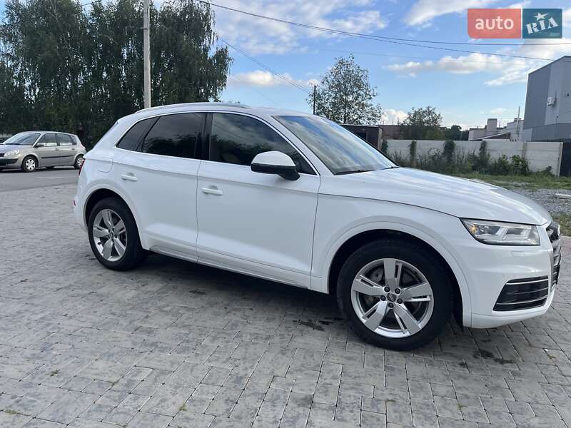 Позашляховик / Кросовер Audi Q5 2018 в Здолбуніві