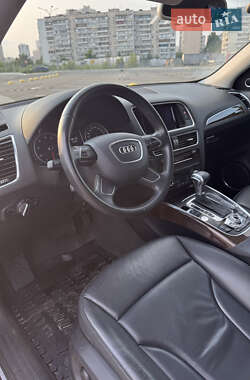 Внедорожник / Кроссовер Audi Q5 2015 в 