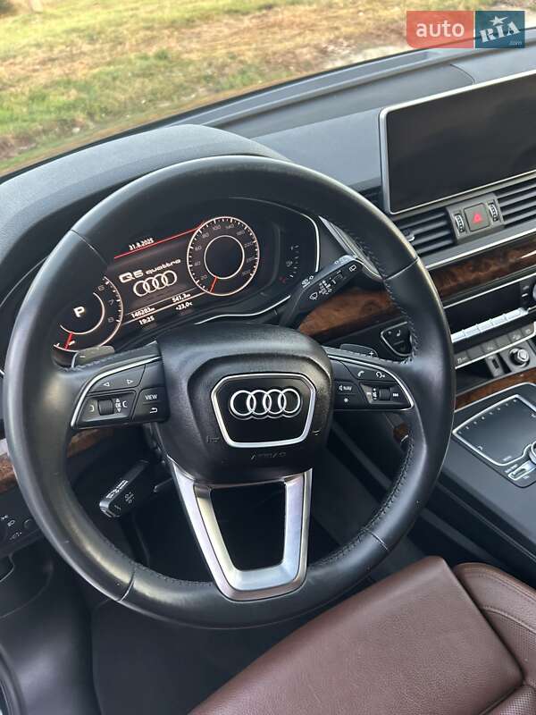Позашляховик / Кросовер Audi Q5 2017 в Києві