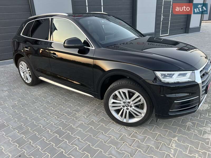 Позашляховик / Кросовер Audi Q5 2017 в Києві