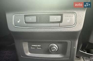 Позашляховик / Кросовер Audi Q5 2021 в 