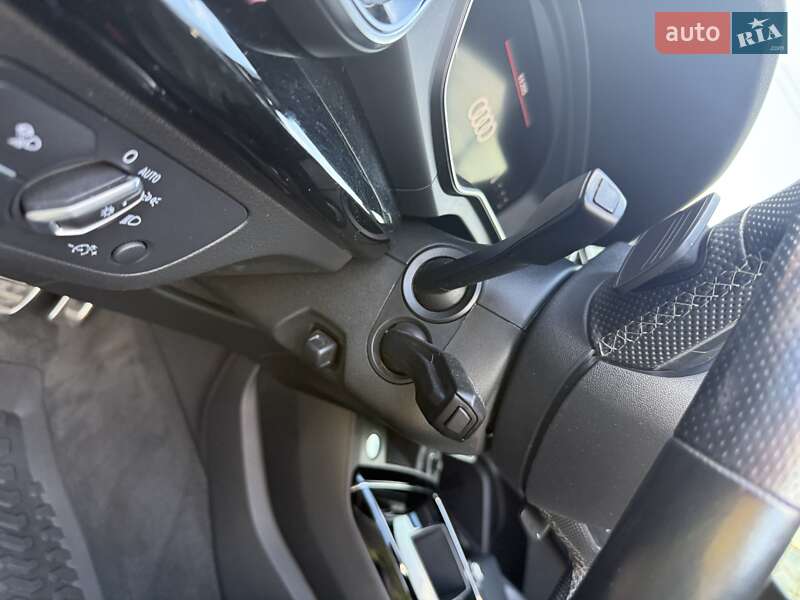 Позашляховик / Кросовер Audi Q5 2021 в Києві