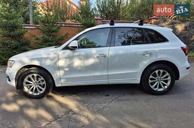 Внедорожник / Кроссовер Audi Q5 2015 в 
