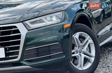 Позашляховик / Кросовер Audi Q5 2017 в 
