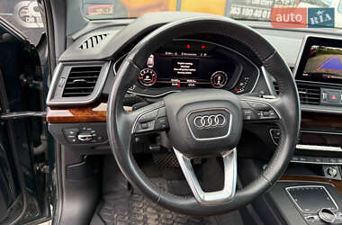 Позашляховик / Кросовер Audi Q5 2017 в 