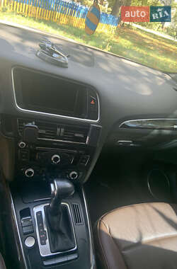 Позашляховик / Кросовер Audi Q5 2013 в 