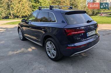 Внедорожник / Кроссовер Audi Q5 2017 в 