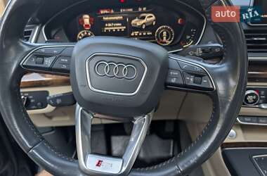 Внедорожник / Кроссовер Audi Q5 2017 в 