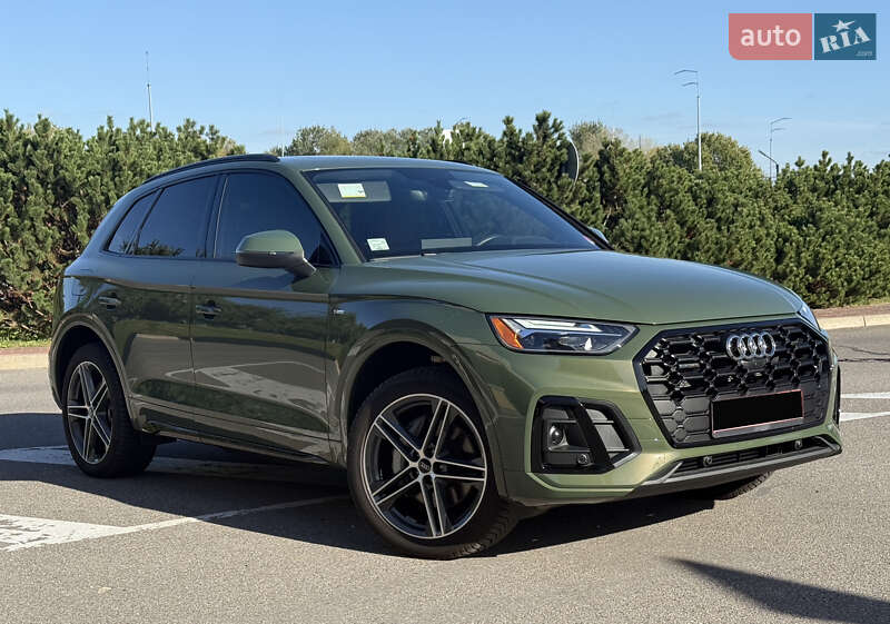 Внедорожник / Кроссовер Audi Q5 2023 в 