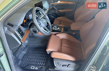 Внедорожник / Кроссовер Audi Q5 2023 в 